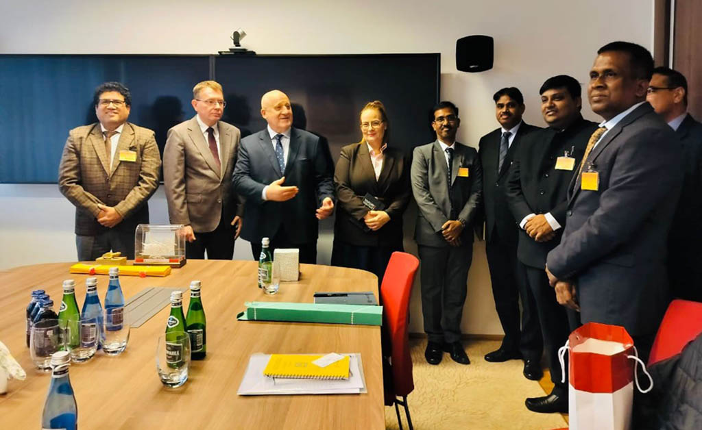 ପୋଲାଣ୍ଡ ଗସ୍ତ ସମାପ୍ତ କଲେ ଓଡିଶାର ମୁଖ୍ୟ ନିର୍ବାଚନ ଅଧିକାରୀଙ୍କ କାର୍ଯ୍ୟାଳୟର ପାଞ୍ଚଜଣିଆ ପ୍ରତିନିଧି ମଣ୍ଡଳୀ Odisha Delegation Begins 5-Day Poland Visit to Boost Ties, Improve Election Systems