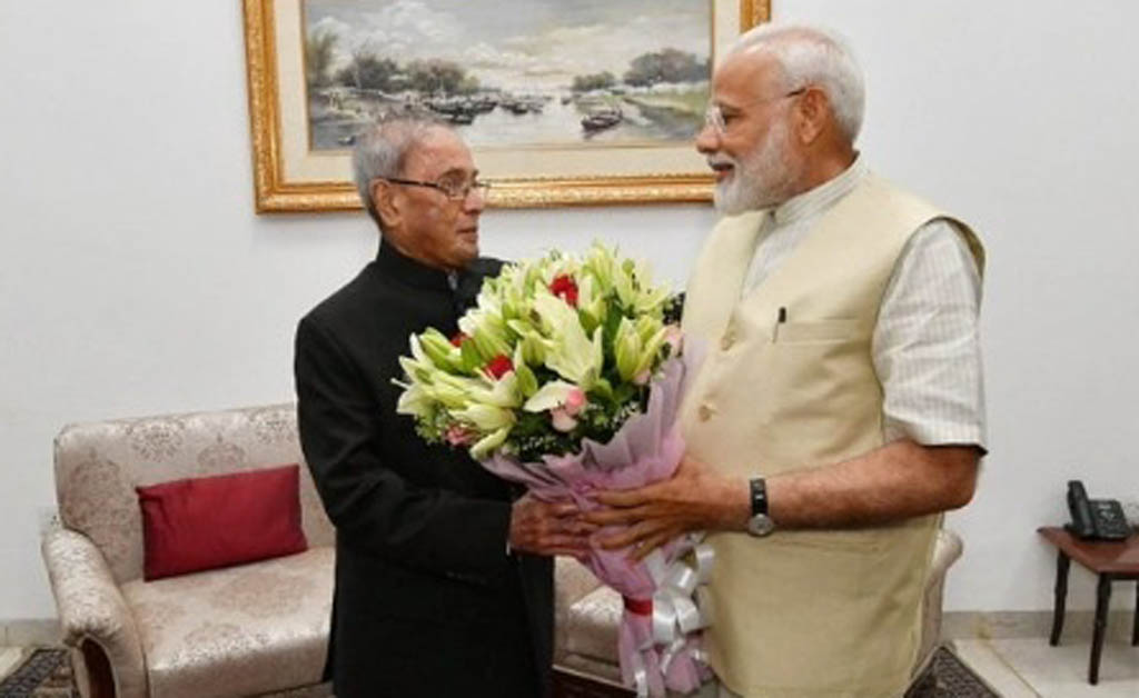 ପୂର୍ବତନ ରାଷ୍ଟ୍ରପତି ପ୍ରଣବ ମୁଖାର୍ଜୀଙ୍କ ଜନ୍ମବାର୍ଷିକୀରେ ଶ୍ରଦ୍ଧାଞ୍ଜଳି ଅର୍ପଣ କଲେ ପ୍ରଧାନମନ୍ତ୍ରୀ ମୋଦୀ ପ୍ରଣବ ମୁଖାର୍ଜୀ ପ୍ରଧାନମନ୍ତ୍ରୀ ମୋଦୀ