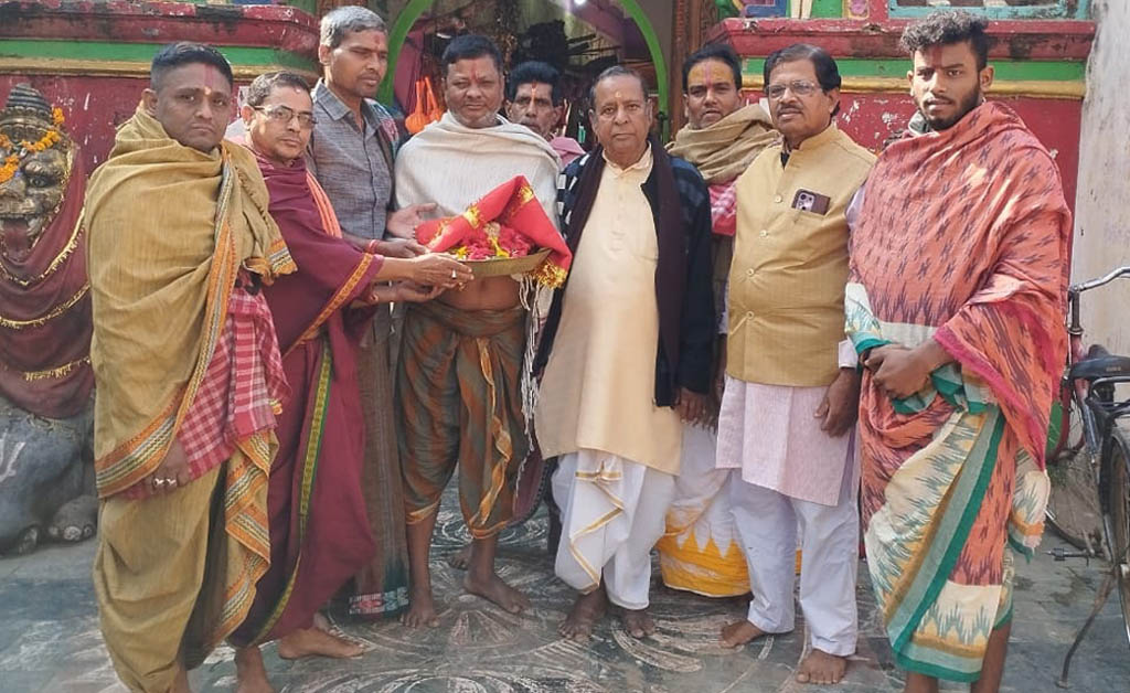 ଲୀଳାକ୍ଷେତ୍ରକୁ ଗଲା ମା’ ଭଗବତୀଙ୍କ ଆଜ୍ଞାମାଳ, ତିନିଦିନ ହେବ ଶ୍ରୀଜଗନ୍ନାଥ ମହୋତ୍ସବ ଲୀଳାକ୍ଷେତ୍ରକୁ ଗଲା ମା' ଭଗବତୀଙ୍କ ଆଜ୍ଞାମାଳ, ତିନିଦିନ ହେବ ଶ୍ରୀଜଗନ୍ନାଥ ମହୋତ୍ସବ