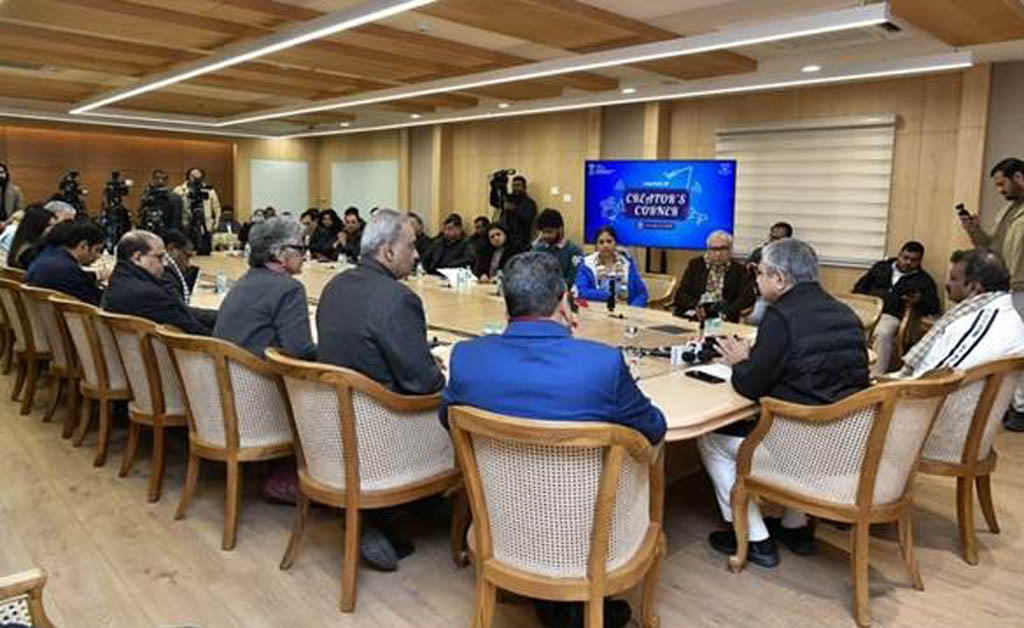 ଡିଜିଟାଲ୍ କ୍ରିଏଟରମାନଙ୍କୁ ସଶକ୍ତ କରିବା ଲାଗି ଡିଡି ନ୍ୟୁଜରେ ‘କ୍ରିଏଟର୍ସ କର୍ଣ୍ଣର୍’ର ଶୁଭାରମ୍ଭ ଡିଜିଟାଲ୍ କ୍ରିଏଟରମାନଙ୍କୁ ସଶକ୍ତ କରିବା ଲାଗି ଡିଡି ନ୍ୟୁଜରେ ‘କ୍ରିଏଟର୍ସ କର୍ଣ୍ଣର୍’ର ଶୁଭାରମ୍ଭ