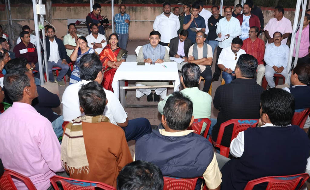 ମୁଖ୍ୟମନ୍ତ୍ରୀଙ୍କ ବାଣପୁର ଗସ୍ତ ପାଇଁ ଆଇନ ମନ୍ତ୍ରୀଙ୍କ ଅଧ୍ୟକ୍ଷତାରେ ପ୍ରସ୍ତୁତି ବୈଠକ ମୁଖ୍ୟମନ୍ତ୍ରୀଙ୍କ ବାଣପୁର ଗସ୍ତ ପାଇଁ ଆଇନ ମନ୍ତ୍ରୀଙ୍କ ଅଧ୍ୟକ୍ଷତାରେ ପ୍ରସ୍ତୁତି ବୈଠକ