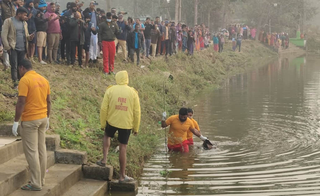 ବାଲୁଗାଁ: ବଣଭୋଜିରେ ଯାଇଥିବା ନିଖୋଜ ନାବାଳକଙ୍କ ମିଳିଲା ମୃତଦେହ ବାଲୁଗାଁ: ବଣଭୋଜିରେ ଯାଇଥିବା ନିଖୋଜ ନାବାଳକଙ୍କ ମିଳିଲା ମୃତଦେହ