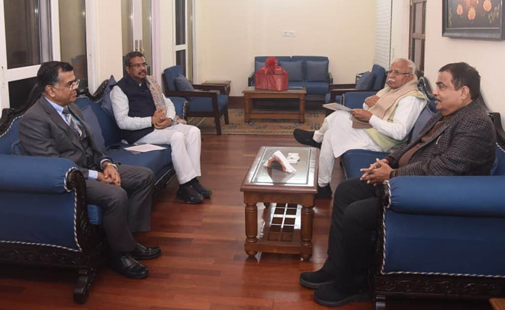 କେନ୍ଦ୍ର ସଡ଼କ ପରିବହନ ଓ ରାଜପଥ ମନ୍ତ୍ରୀ ନୀତିନ ଗଡ଼କରୀଙ୍କୁ ଭେଟିଲେ ଧର୍ମେନ୍ଦ୍ର ପ୍ରଧାନ କେନ୍ଦ୍ର ସଡ଼କ ପରିବହନ ଓ ରାଜପଥ ମନ୍ତ୍ରୀ ନୀତିନ ଗଡ଼କରୀଙ୍କୁ ଭେଟିଲେ ଧର୍ମେନ୍ଦ୍ର ପ୍ରଧାନ