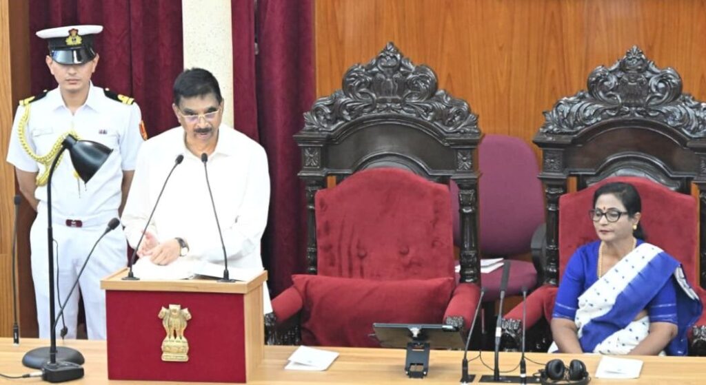 ରାଜ୍ୟପାଳଙ୍କ ଅଭିଭାଷଣରୁ ଆରମ୍ଭ ହେଲା ବିଧାନସଭାର ବଜେଟ ଅଧିବେସନ ରାଜ୍ୟପାଳଙ୍କ ଅଭିଭାଷଣରୁ