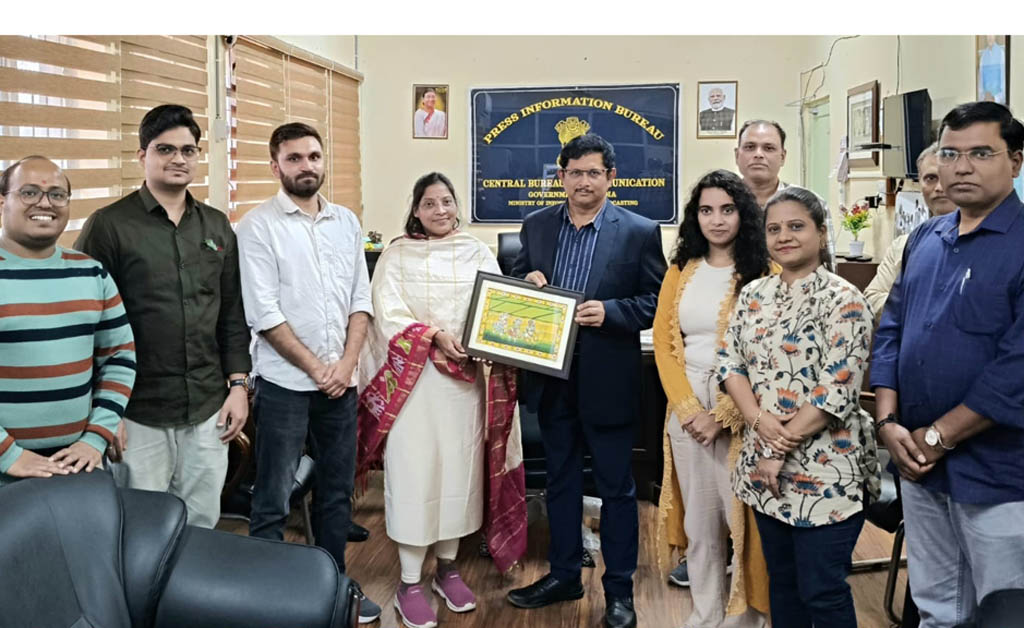 ଓଡ଼ିଶା ଗସ୍ତରେ ତେଲଙ୍ଗାନା ଗଣମାଧ୍ୟମ ପ୍ରତିନିଧି ଦଳ: ପିଆଇବି ଏଡିଜିଙ୍କ ସହ କଲେ ମତବିନିମୟ ଓଡ଼ିଶା ଗସ୍ତରେ ତେଲଙ୍ଗାନା ଗଣମାଧ୍ୟମ ପ୍ରତିନିଧି ଦଳ: ପିଆଇବି ଏଡିଜିଙ୍କ ସହ କଲେ ମତବିନିମୟ