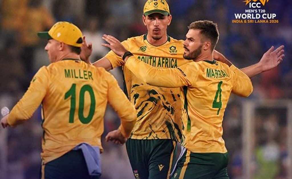 ସୁପର-୮ ରେ ସୁପର ଫ୍ଲପ୍: ଦକ୍ଷିଣ ଆଫ୍ରିକାଠାରୁ ୭୬ ରନରେ ହାରିଲା ଭାରତ ସୁପର-୮ ରେ ସୁପର ଫ୍ଲପ୍: ଦକ୍ଷିଣ ଆଫ୍ରିକାଠାରୁ ଭାରତର ଲଜ୍ଜାଜନକ ପରାଜୟ