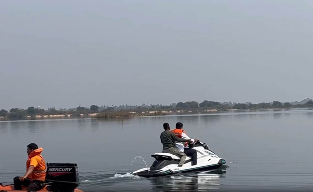 ଓଡିଶାରେ ପ୍ରଥମଥର ପାଇଁ ଜଳକ୍ରୀଡା ପ୍ରଶିକ୍ଷଣ ଶିବିର: ଉଦଘାଟନ କଲେ କ୍ରୀଡା ମନ୍ତ୍ରୀ Suryabansi Suraj inaugurates water sports camp