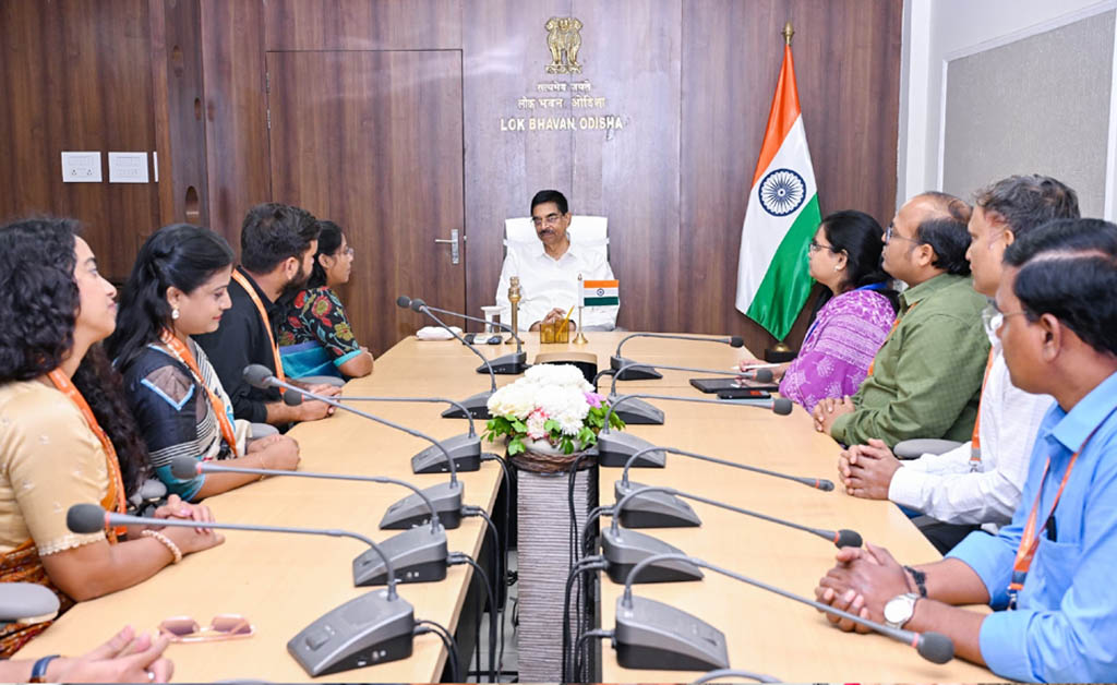 ପ୍ରଗତି ପଥରେ ଅଗ୍ରସର ହେଉଥିବା ଓଡ଼ିଶା ନିଜ ପାଇଁ ସ୍ୱତନ୍ତ୍ର ପରିଚୟ ସୃଷ୍ଟି କରିଛି: ରାଜ୍ୟପାଳ ପ୍ରଗତି ପଥରେ ଅଗ୍ରସର ହେଉଥିବା ଓଡ଼ିଶା ନିଜ ପାଇଁ ସ୍ୱତନ୍ତ୍ର ପରିଚୟ ସୃଷ୍ଟି କରିଛି: ରାଜ୍ୟପାଳ