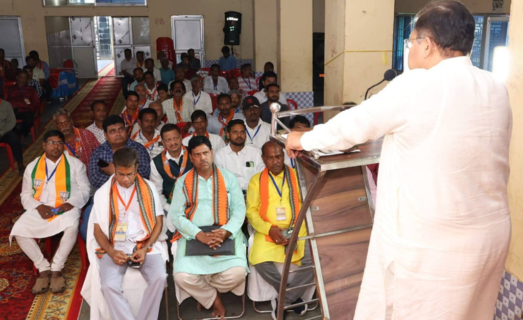 ‘ରାଷ୍ଟ୍ର ପ୍ରଥମ’ ନୀତିକୁ ଆପଣାଇ ରାଷ୍ଟ୍ର ନିର୍ମାଣ ଦିଗରେ ଅବିରତ କାର୍ଯ୍ୟ କରୁଛି ବିଜେପି: ପୃଥ୍ୱୀରାଜ ହରିଚ଼ନ୍ଦନ ପୃଥ୍ୱୀରାଜ ହରିଚ଼ନ୍ଦନ