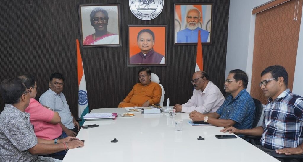 ବାଲୁଗାଁରେ