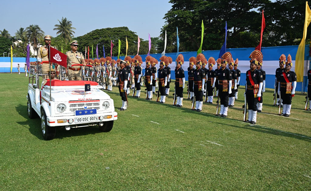 କଟକରେ ୯୧ତମ ରାଜ୍ୟ ପୋଲିସ ପ୍ରତିଷ୍ଠା ଦିବସ ପାଳିତ କଟକରେ ୯୧ତମ ରାଜ୍ୟ ପୋଲିସ ପ୍ରତିଷ୍ଠା ଦିବସ ପାଳିତ