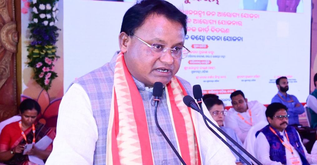 ମୁଖ୍ୟମନ୍ତ୍ରୀ ମୋହନ ମାଝୀ ନେଲେ ବଡ ନିଷ୍ପତି, କାରକେଡ୍ ଗାଡି ସଂଖ୍ୟା କଲେ ହ୍ରାସ ମୁଖ୍ୟମନ୍ତ୍ରୀ ମୋହନ ମାଝୀ