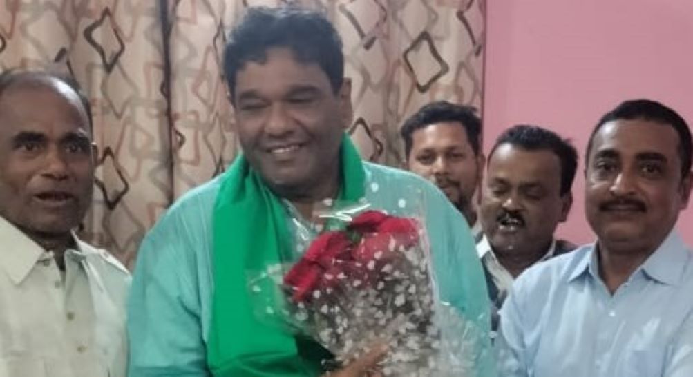 ବିଜେଡିରେ ବଡ କମ୍ପନ, ଦଳରୁ ଇସ୍ତଫା ଦେଲେ ସାଂସଦ ଦେବାଶିଷ ସାମନ୍ତରାୟ, କହିଲେ…..