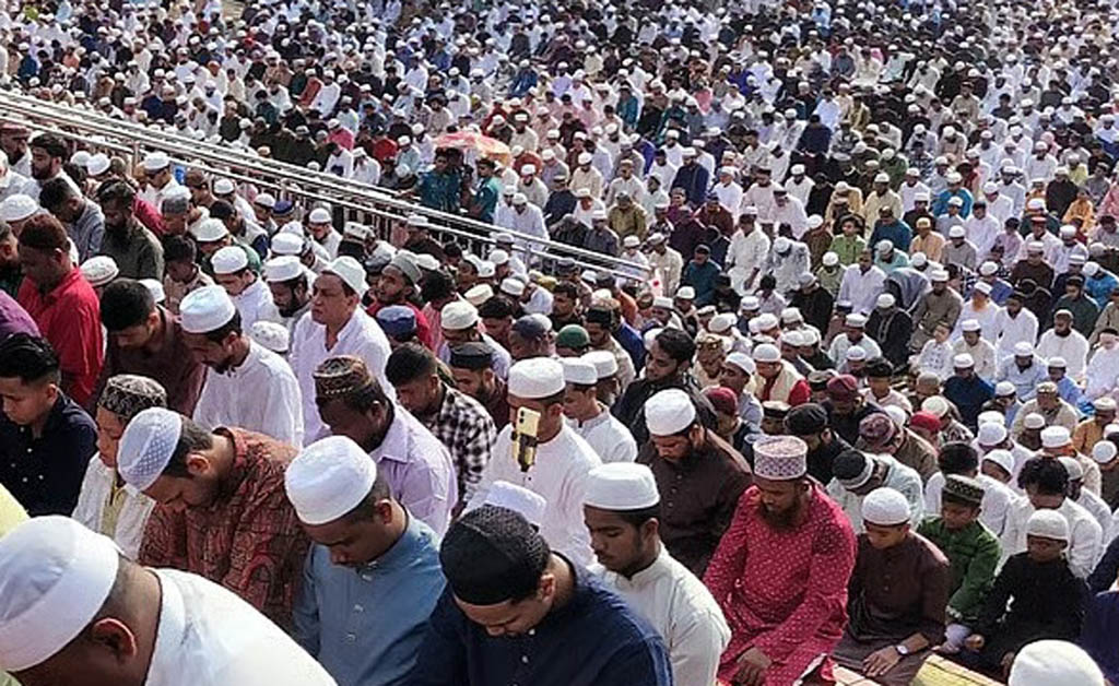 ‘ଗାଈ ହତ୍ୟାକାରୀଙ୍କୁ ଫାଶୀ ଦଣ୍ଡ ଦିଆଯାଉ’: ବକରୀଦ ଅବସରରେ ମୌଲାନାଙ୍କ ଦାବି 'ଗାଈ ହତ୍ୟାକାରୀଙ୍କୁ ଫାଶୀ ଦଣ୍ଡ ଦିଆଯାଉ': ବକରୀଦ ଅବସରରେ ମୌଲାନାଙ୍କ ଦାବି
