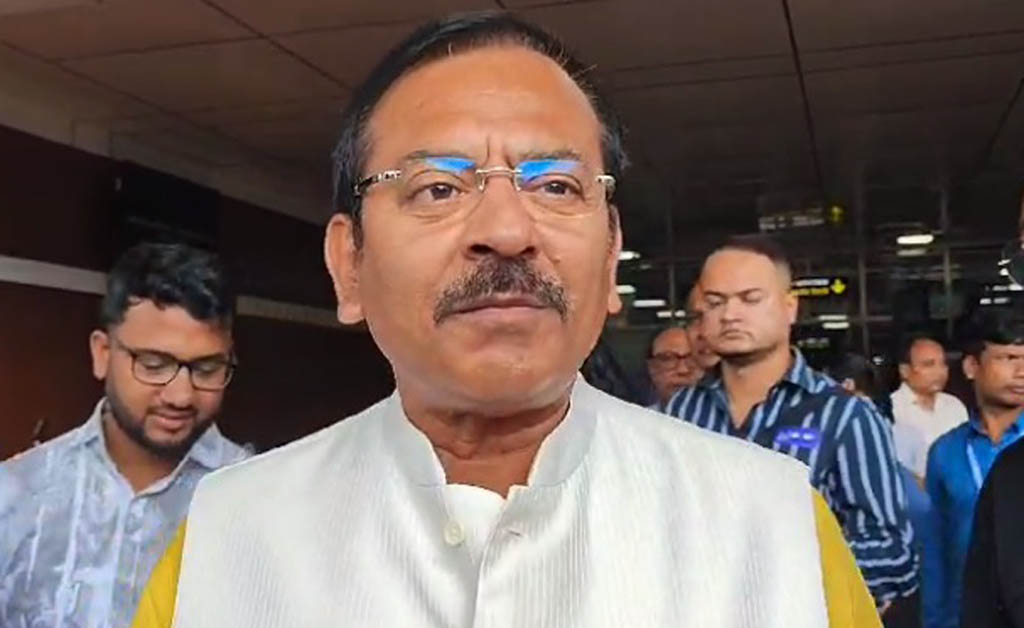 ବଙ୍ଗଳାରେ ଟିଏମସିକୁ ଆଉ ଏକ ଝଟକା: ପୂର୍ବତନ ମନ୍ତ୍ରୀଙ୍କ ବିରୋଧରେ ଏଫଆଇଆର ରୁଜୁ ବଙ୍ଗଳାରେ ଟିଏମସିକୁ ଆଉ ଏକ ଝଟକା: ର୍ବତନ ମନ୍ତ୍ରୀଙ୍କ ବିରୋଧରେ ଏଫଆଇଆର ରୁଜୁ