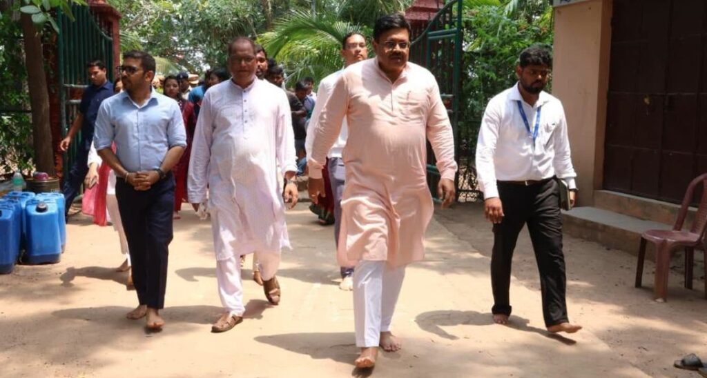 ଚିଲିକା ହ୍ରଦରେ ଥିବା କାଙ୍କଣଶିଖରୀ ପାଇବ ନୂଆ ରୂପ, ପରିଦର୍ଶନ କଲେ ମନ୍ତ୍ରୀ ପୃଥ୍ବୀରାଜ ହରିଚନ୍ଦନ ଚିଲିକା ହ୍ରଦ