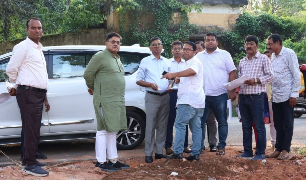 ଭୁବନେଶ୍ବରରେ ନିର୍ମାଣ ହେବ ଜନାଶ୍ରୟ ଭବନ, ମନ୍ତ୍ରୀ ପୃଥ୍ବୀରାଜ ହରିଚନ୍ଦନ କଲେ ତଦାରଖ ଭୁବନେଶ୍ବରରେ ନିର୍ମାଣ ହେବ ଜନାଶ୍ରୟ ଭବନ