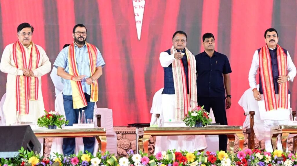 ଖୋର୍ଦ୍ଧାରେ ଗୋଦାବରୀଶ ମିଶ୍ର ଆଦର୍ଶ ପ୍ରାଥମିକ ବିଦ୍ୟାଳୟର ଭିତ୍ତି ପ୍ରସ୍ତର ସ୍ଥାପନ କଲେ ମୁଖ୍ୟମନ୍ତ୍ରୀ ଖୋର୍ଦ୍ଧାରେ ଗୋଦାବରୀଶ