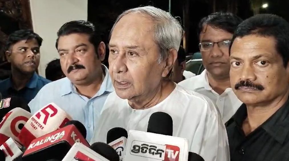 ଧର୍ମେନ୍ଦ୍ରଙ୍କ ଇସ୍ତଫା ପରେ ଗଣଶିକ୍ଷାମନ୍ତ୍ରୀ ନିତ୍ୟାନନ୍ଦ ଗଣ୍ଡଙ୍କ ଇସ୍ତଫା ଦାବୀ କଲେ ନବୀନ ପଟ୍ଟନାୟକ ଧର୍ମେନ୍ଦ୍ରଙ୍କ ପରେ ରାଜ୍ୟ ଶିକ୍ଷାମନ୍ତ୍ରୀ