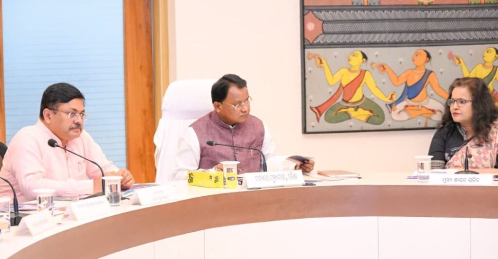 ରଥଯାତ୍ରା ବୈଠକ, ଏଥର ସୁରକ୍ଷା ବ୍ୟବସ୍ଥା ତଦାରଖ କରିବେ ୧୯ଜଣ ବରିଷ୍ଠ ଆଇପିଏସ୍ ଅଧିକାରୀ ମୁଖ୍ୟମନ୍ତ୍ରୀଙ୍କ ରଥଯାତ୍ରା ବୈଠକ