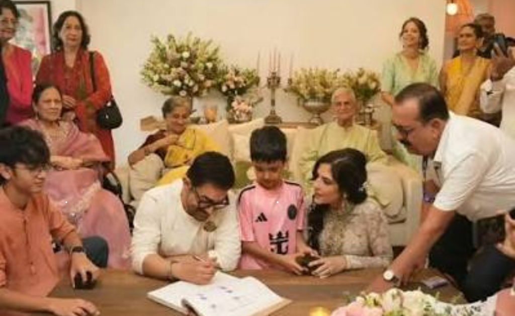ପ୍ରେମରେ ବୟସ ବାଧା ନୁହେଁ! ୬୧ ବର୍ଷରେ ଗୌରୀଙ୍କୁ ଜୀବନସାଥୀ କଲେ ଆମିର ଖାନ