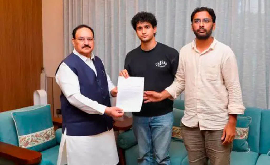 କେନ୍ଦ୍ରମନ୍ତ୍ରୀଙ୍କୁ ଭେଟିଲେ CJPର ପ୍ରତିନିଧିମଣ୍ଡଳ: ଜାଣନ୍ତୁ କ’ଣ ହେଲା ଆଲୋଚନା? କେନ୍ଦ୍ରମନ୍ତ୍ରୀଙ୍କୁ ଭେଟିଲେ CJPର ପ୍ରତିନିଧିମଣ୍ଡଳ