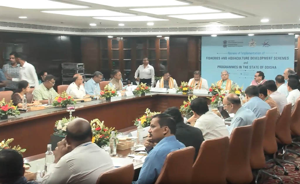 ଭୁବନେଶ୍ୱରରେ ମତ୍ସ୍ୟ ଏବଂ ଜଳକୃଷି ବିକାଶ ଯୋଜନାକୁ ନେଇ ଗୁରୁତ୍ୱପୂର୍ଣ୍ଣ ବୈଠକ Dharmendra Pradhan attends review meeting of Fisheries Department