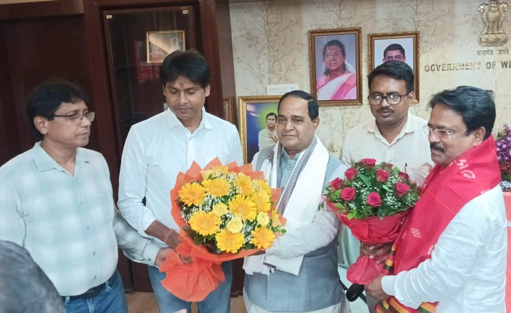 ଦୁଇ ଦିନିଆ କୋଲକାତା ଗସ୍ତ କଲେ ଖାଦ୍ୟ ଯୋଗାଣ ମନ୍ତ୍ରୀ କୃଷ୍ଣ ଚନ୍ଦ୍ର ପାତ୍ର Food Supply Minister K.C Patra Visits Kolkata