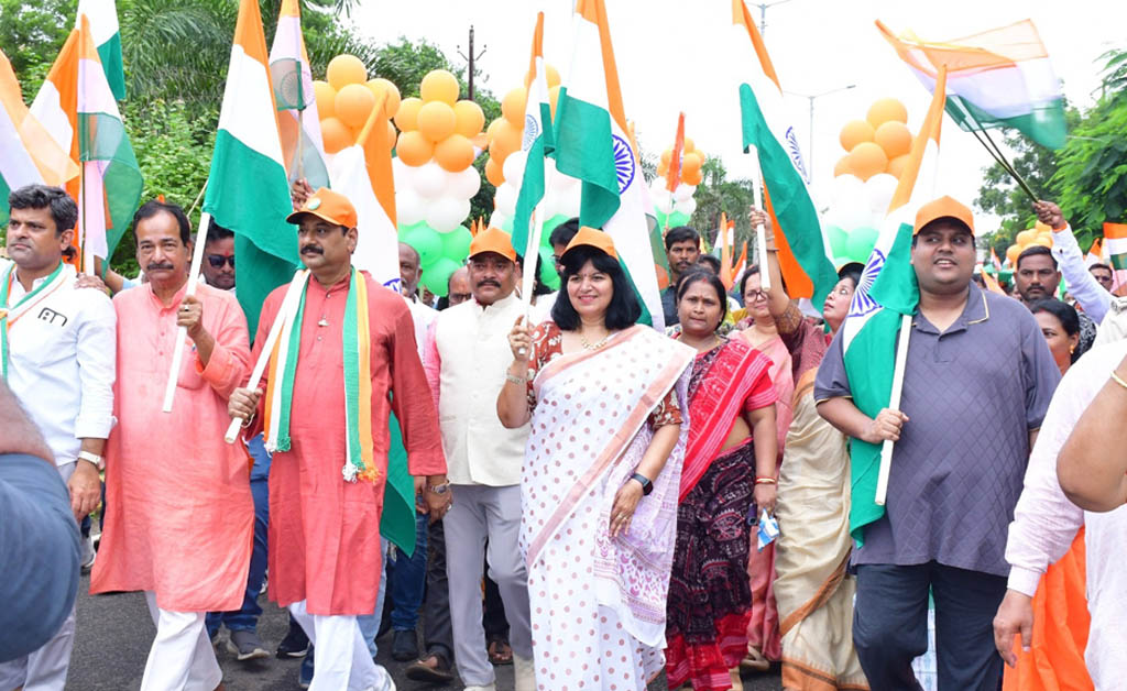 ଦେଶ ଭକ୍ତି, ଦେଶ ପ୍ରେମ ଓ ଜାତୀୟତାବୋଧର ପ୍ରତୀକ ତ୍ରିରଙ୍ଗା: ଭୁବନେଶ୍ୱର ସାଂସଦ ଦେଶ ଭକ୍ତି, ଦେଶ ପ୍ରେମ ଓ ଜାତୀୟତାବୋଧର ପ୍ରତୀକ ତ୍ରିରଙ୍ଗା: ଭୁବନେଶ୍ୱର ସାଂସଦ