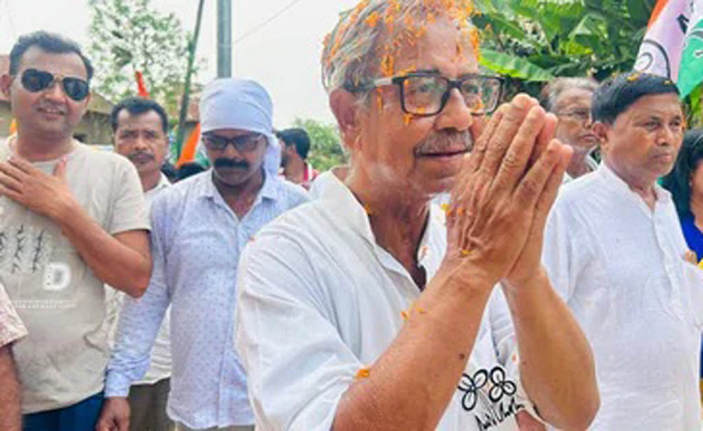 ଟିଏମସି କାର୍ଯ୍ୟାଳୟରୁ ଝୁଲନ୍ତା ଅବସ୍ଥାରେ ପୂର୍ବତନ ଉପବାଚସ୍ପତିଙ୍କ ମୃତଦେହ ଉଦ୍ଧାର ଟିଏମସି କାର୍ଯ୍ୟାଳୟରୁ ଝୁଲନ୍ତା ଅବସ୍ଥାରେ ମିଳିଲା ପୂର୍ବତନ ଉପବାଚସ୍ପତିଙ୍କ ମୃତଦେହ