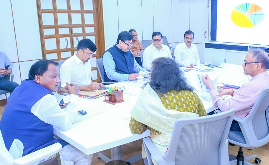 ଅର୍ଥ ବିଭାଗର ସମୀକ୍ଷା କଲେ ମୁଖ୍ୟମନ୍ତ୍ରୀ: ପୁଞ୍ଜିବ୍ୟୟ ଆହୁରି ବୃଦ୍ଧି କରିବାକୁ ଦେଲେ ପରାମର୍ଶ ଅର୍ଥ ବିଭାଗର ସମୀକ୍ଷା କଲେ ମୁଖ୍ୟମନ୍ତ୍ରୀ: ପୁଞ୍ଜିବ୍ୟୟ ଆହୁରି ବୃଦ୍ଧି କରିବାକୁ ଦେଲେ ପରାମର୍ଶ