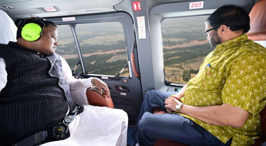ମୁଖ୍ୟମନ୍ତ୍ରୀଙ୍କ ବନ୍ୟାଞ୍ଚଳ ପରିଦର୍ଶନ, ୫ଟି ଜିଲ୍ଲାର ୧୨ରୁ ଅଧିକ ବ୍ଲକରେ ବନ୍ୟାସ୍ଥିତି ଅନୁଧ୍ୟାନ ମୁଖ୍ୟମନ୍ତ୍ରୀଙ୍କ ବନ୍ୟାଞ୍ଚଳ ପରିଦର୍ଶନ