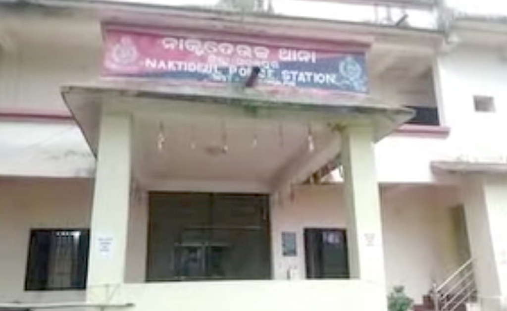 ନାକଟିଦେଉଳରେ ଯୁବକଙ୍କୁ ଧାରୁଆ ଅସ୍ତ୍ରରେ ଆକ୍ରମଣ ଅଭିଯୋଗ; ୮ ଜଣ ଅଟକ, ଗୁରୁତର ଆହତଙ୍କୁ ବୁର୍ଲା ସ୍ଥାନାନ୍ତର