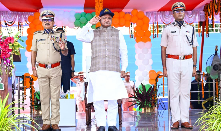 ୧୩ତମ ବ୍ୟାଚ୍ କ୍ୟାଡେଟ୍ ସବ୍-ଇନ୍ସପେକ୍ଟରମାନଙ୍କ ଦୀକ୍ଷାନ୍ତ ସମାରୋହରେ ମୁଖ୍ୟମନ୍ତ୍ରୀଙ୍କ ଗୁରୁମନ୍ତ୍ର: ଦୁର୍ନୀତିରୁ ସମ୍ପୂର୍ଣ୍ଣ ଦୂରେଇ ରୁହନ୍ତୁ