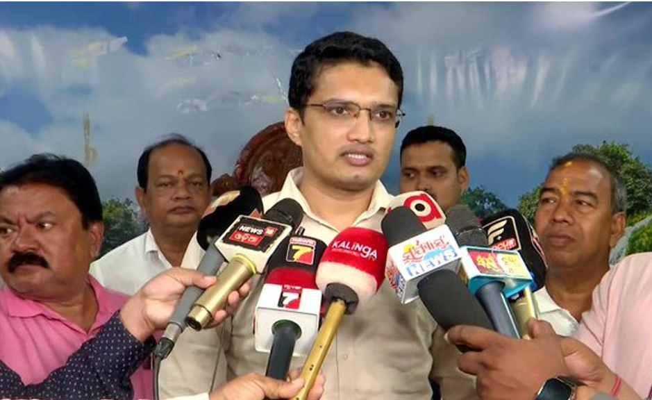 ଜିଲ୍ଲାପାଳଙ୍କ ଘୋଷଣା: ପ୍ରଥମ ଥର ପାଇଁ ସିଧା ପ୍ରସାରଣ ହେବ କଟକ ଦଶହରା ଭସାଣି