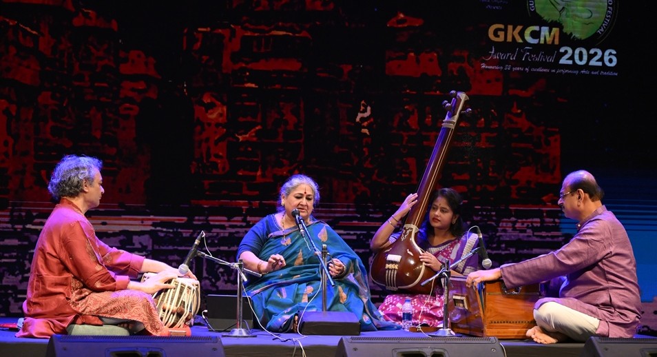 ଗୁରୁ କେଳୁଚରଣ ମହାପାତ୍ର ପୁରସ୍କାର ଉତ୍ସବ ଉଦ୍ଘାଟିତ, ପ୍ରସିଦ୍ଧ କଣ୍ଠଶିଳ୍ପୀ ଶୁଭା ମୁଦଗଲ ଦର୍ଶକଙ୍କୁ କଲେ ମନ୍ତ୍ରମୁଗ୍ଧ ଗୁରୁ କେଳୁଚରଣ ମହାପାତ୍ର ପୁରସ୍କାର