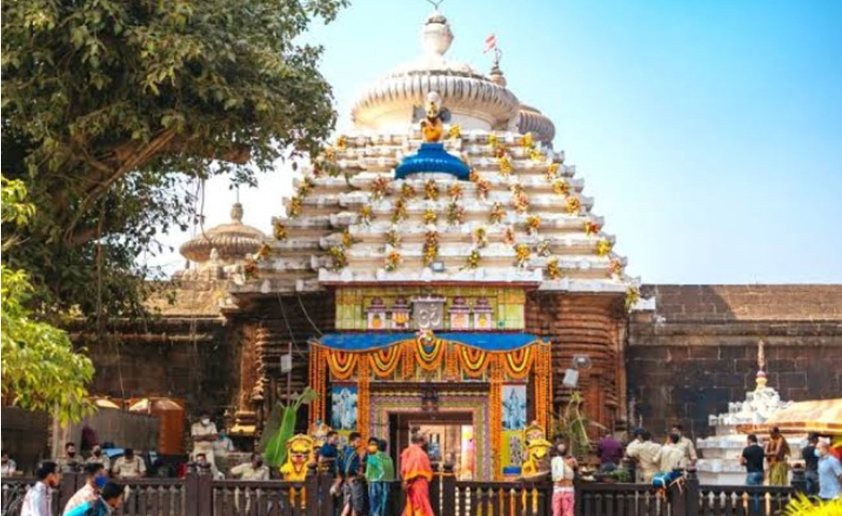 ଲିଙ୍ଗରାଜ ମନ୍ଦିରରେ ସେବାୟତ ବିବାଦ: ରାତିରୁ ନୀତିକାନ୍ତି ବନ୍ଦ ଲିଙ୍ଗରାଜ ମନ୍ଦିରରେ ସେବାୟତ ବିବାଦ: ରାତିରୁ ନୀତିକାନ୍ତି ବନ୍ଦ