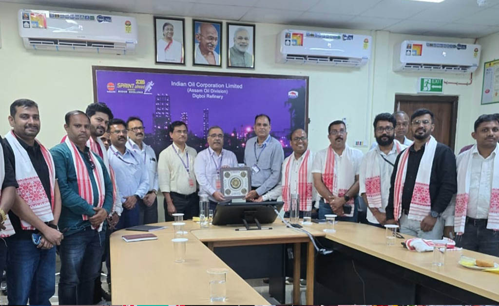 ଐତିହାସିକ ଦିଗବୋଇ ବିଶୋଧନାଗାର ପରିଦର୍ଶନ କଲେ ଓଡ଼ିଶା ଗଣମାଧ୍ୟମ ପ୍ରତିନିଧି ଐତିହାସିକ ଦିଗବୋଇ ବିଶୋଧନାଗାର ପରିଦର୍ଶନ କଲେ ଓଡ଼ିଶା ଗଣମାଧ୍ୟମ ପ୍ରତିନିଧି