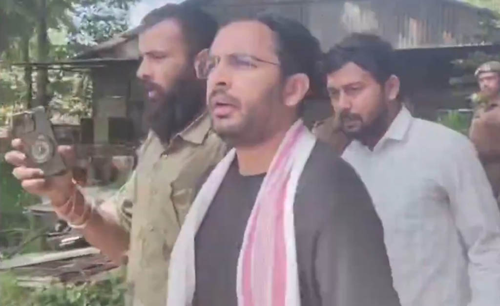 CJP ନେତା ଆଶୁତୋଷ ରାଙ୍କାଙ୍କୁ ଅଟକ ରଖିଲା ଆସାମ ପୋଲିସ CJP ନେତା ଆଶୁତୋଷ ରାଙ୍କାଙ୍କୁ ଅଟକ ରଖିଲା ଆସାମ ପୋଲିସ
