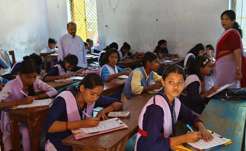 ରଣପୁରରେ ‘ସମ୍ବାଦ–ଆମ ଓଡ଼ିଶା’ ପକ୍ଷରୁ ପ୍ରତିଯୋଗିତା ରଣପୁରରେ ‘ସମ୍ବାଦ–ଆମ ଓଡ଼ିଶା’ ପକ୍ଷରୁ ପ୍ରତିଯୋଗିତା