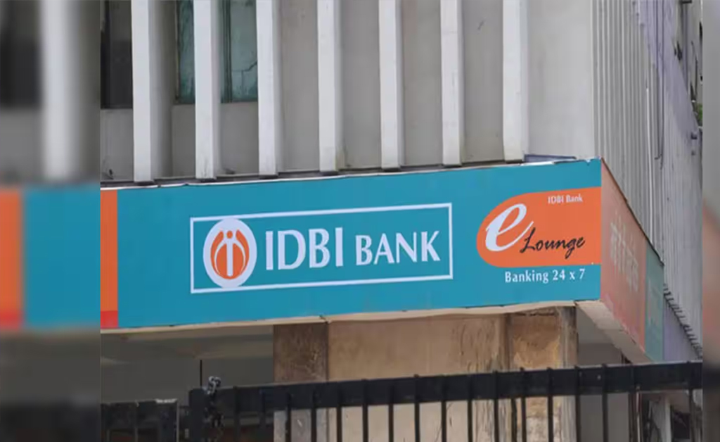 IDBI Bank Privatization: ଘରୋଇକରଣ ଦୌଡ଼ରେ Fairfax ଆଗରେ!, କ’ଣ ପଡ଼ିବ ପ୍ରଭାବ? IDBI Bank Privatization: ଘରୋଇକରଣ ଦୌଡ଼ରେ Fairfax ଆଗରେ!