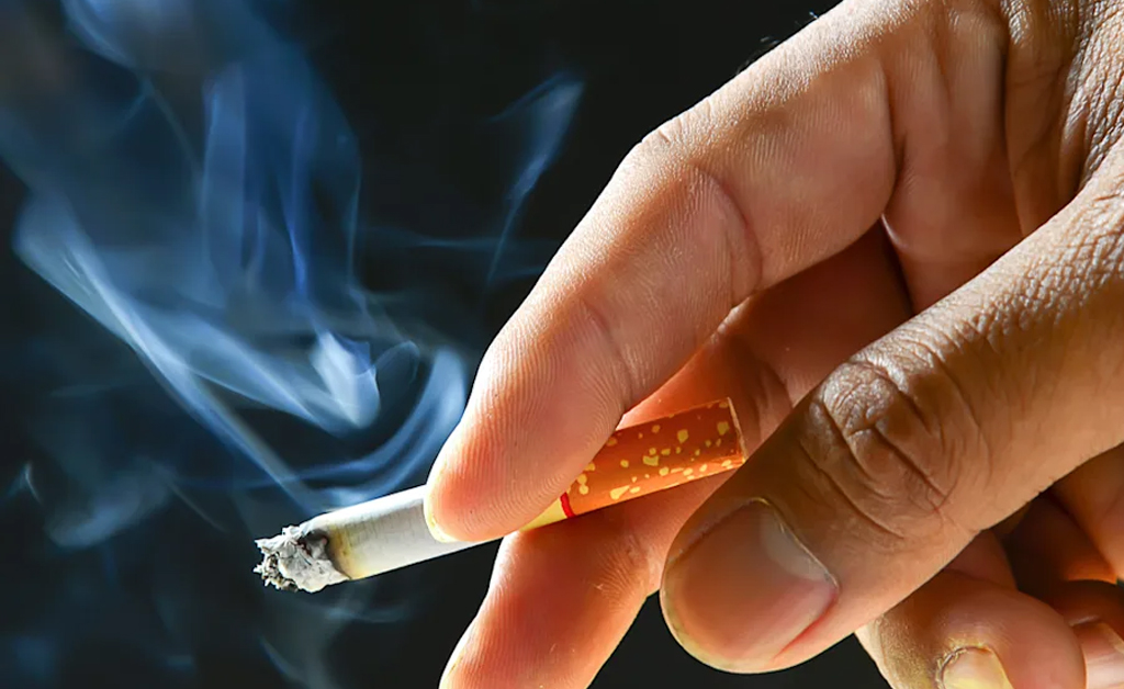 Smoking Cessation Benefits: ଧୂମପାନ ଛାଡ଼ିବା ପରେ ଫୁସଫୁସ କେବେ ସୁସ୍ଥ ହୁଏ? ଜାଣନ୍ତୁ ବିଶେଷଜ୍ଞଙ୍କ ତଥ୍ୟ