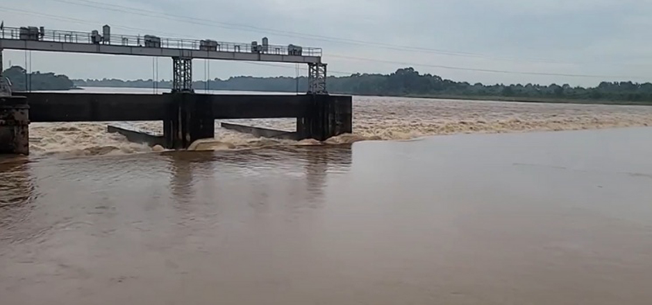 ଉତ୍ତର ଓଡ଼ିଶାକୁ ପୁଣି ବନ୍ୟା ବିପଦ: ଦ୍ରୁତଗତିରେ ବଢ଼ୁଛି ସୁବର୍ଣ୍ଣରେଖାର ଜଳସ୍ତର