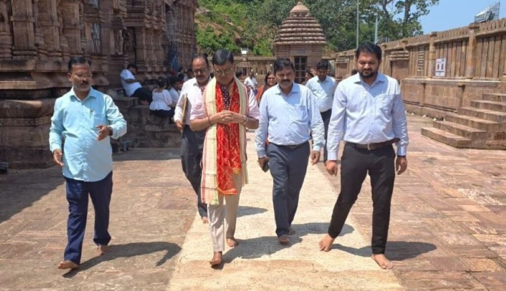 Maa Tara Tarini Temple: ଉନ୍ନୟନ କାର୍ଯ୍ୟର ସମୀକ୍ଷା କଲେ ପୂର୍ତ୍ତ ବିଭାଗର ପ୍ରମୁଖ ଶାସନ ସଚିବ ସଞ୍ଜୟ ସିଂ Maa Tara Tarini Temple