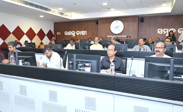 ସମ୍ଭାବ୍ୟ ବାତ୍ୟା: ପାଣିପାଗ ଓ ଫସଲ ସମ୍ବନ୍ଧୀୟ ସୂଚନା ଲାଗି ଟୋଲ ଫ୍ରି ନମ୍ବର ୧୫୫୩୩୩ ଜାରି Potential Cyclone: Toll-free number 155333 issued for information regarding weather and crops.