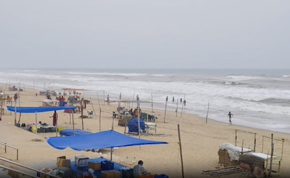 ଗୋପାଳପୁର ଓ ସୁନପୁର ବେଳାଭୂମିକୁ ୨୯ ଯାଏଁ ପର୍ଯ୍ୟଟକଙ୍କୁ ପ୍ରବେଶ ନିଷିଦ୍ଧ Entry for tourists to Gopalpur and Sunapur beaches prohibited until the 29th.