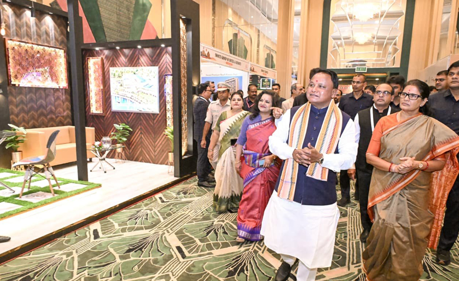 ‘ଓଡ଼ିଶା ଟ୍ରାଭେଲ ବଜାର’ର ଶୁଭାରମ୍ଭ: ପର୍ଯ୍ୟଟନ ପ୍ରଦର୍ଶନୀ ବୁଲି ଦେଖିଲେ ମୁଖ୍ୟମନ୍ତ୍ରୀ ‘Odisha Travel Bazaar’ Launched: Chief Minister Visits Tourism Exhibition
