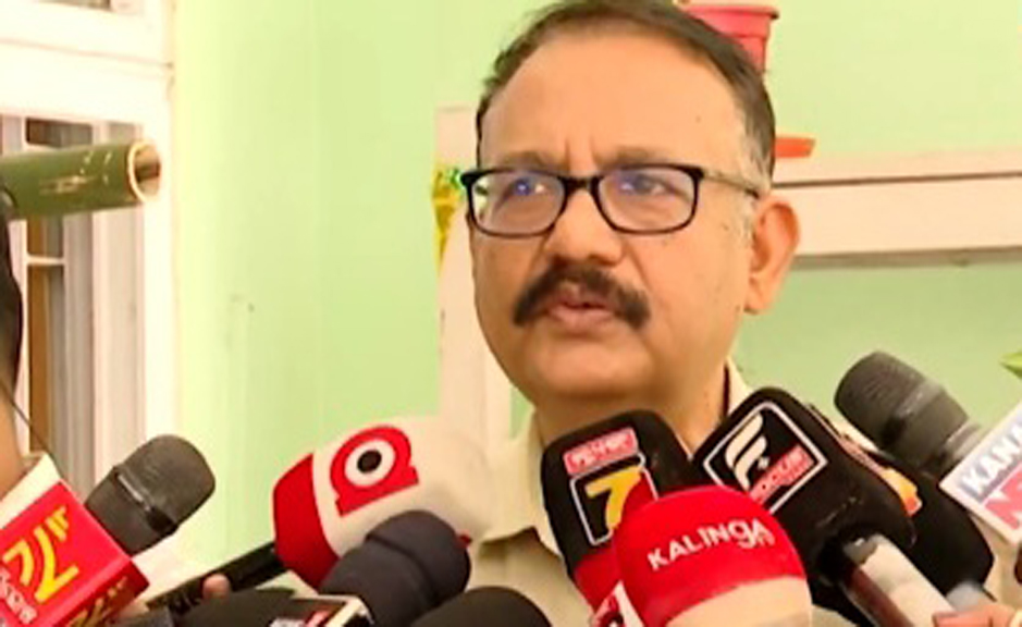 ୯ କୋଟିରୁ ଅଧିକ ସରକାରୀ ପାଣ୍ଠି ହଡ଼ପ ମାମଲା: ବନ୍ଧା ହେଲେ ଆଉ ୩ ସରକାରୀ କର୍ମଚାରୀ ବନ୍ଧା ହେଲେ ଆଉ ୩ ସରକାରୀ କର୍ମଚାରୀ