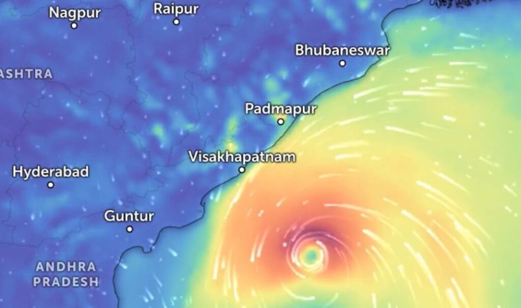 Very Severe Cyclone: ଅତି ଭୀଷଣ ବାତ୍ୟା ରୂପ ନେଲା ଅର୍ଣ୍ଣବ, ଓଡିଶାରେ ପ୍ରଭାବ, ଉପକୂଳ ଓଡିଶାରେ ପ୍ରବଳ ବର୍ଷା Very Severe Cyclone: