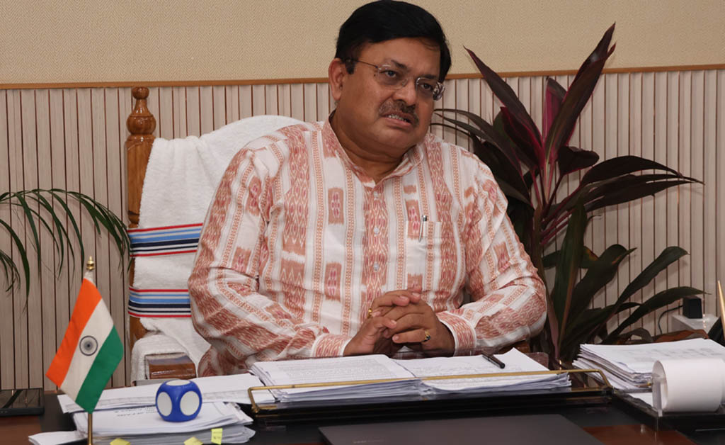 ବାତ୍ୟା ‘ଅର୍ଣ୍ଣବ’ ମୁକାବିଲା: ଚିଲିକାରେ ସ୍ଥିତି ସମୀକ୍ଷା କଲେ ମନ୍ତ୍ରୀ ପୃଥ୍ୱୀରାଜ ହରିଚନ୍ଦନ ବାତ୍ୟା ‘ଅର୍ଣ୍ଣବ’ ମୁକାବିଲା: ଚିଲିକାରେ ସ୍ଥିତି ସମୀକ୍ଷା କଲେ ମନ୍ତ୍ରୀ ପୃଥ୍ୱୀରାଜ ହରିଚନ୍ଦନ